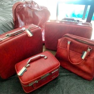 American Tourister Vintage Suitcases Set of 5
